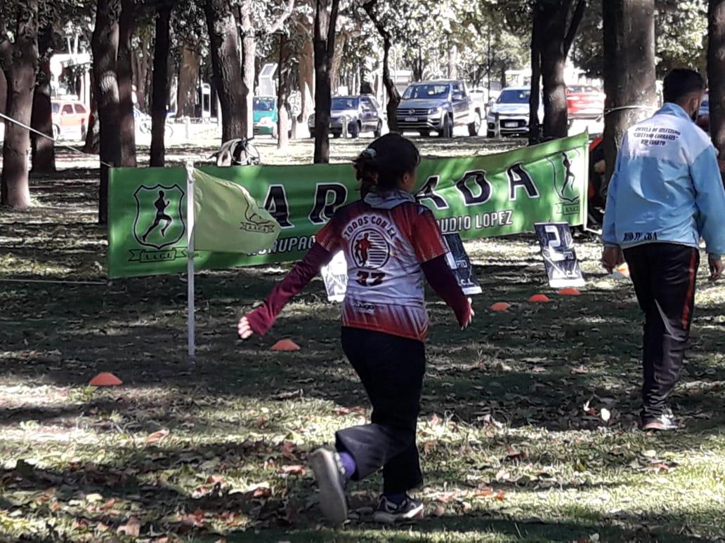TODOS POR MICKEAS (1)