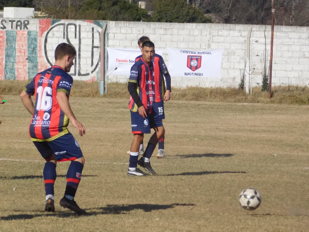 Centro Social vs Deportivo Municipal Adelia María  (59)