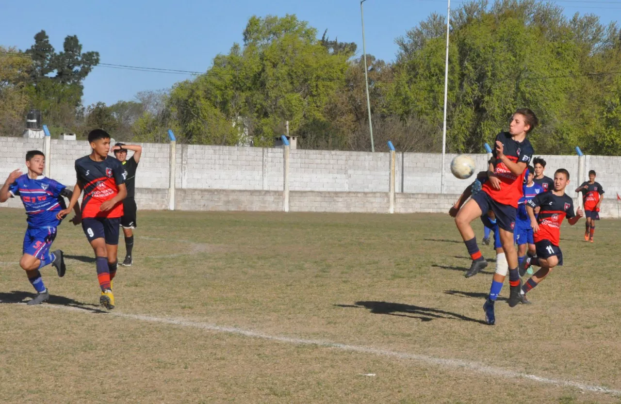 Centro Social vs Defensores de Alberdi vs Juventud Unida Río Cuarto (205)