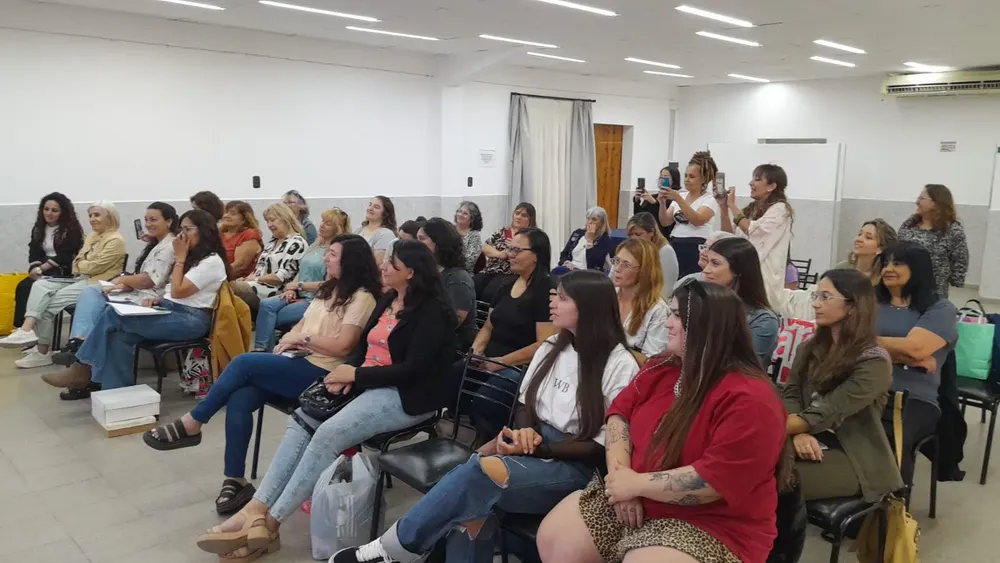 MUJERES QUE NO PARAN (2)